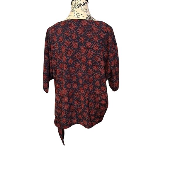 Women's Michael Kors navy and rust blouse with cute knotted side M - Picture 8 of 8